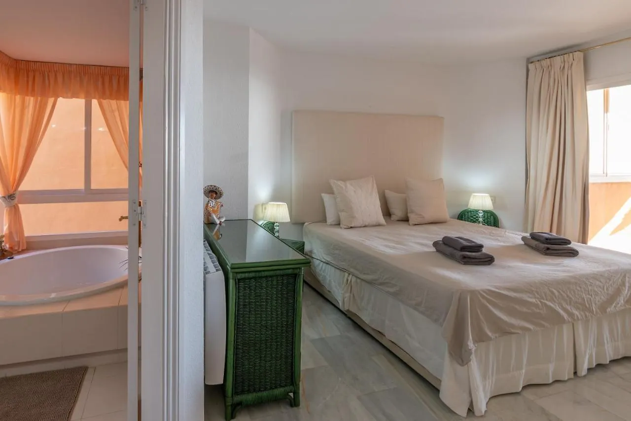 3 Bedrooms & Terrace, Swimming Pool - Porton 7 Sitio de Calahonda 0*,  Spain