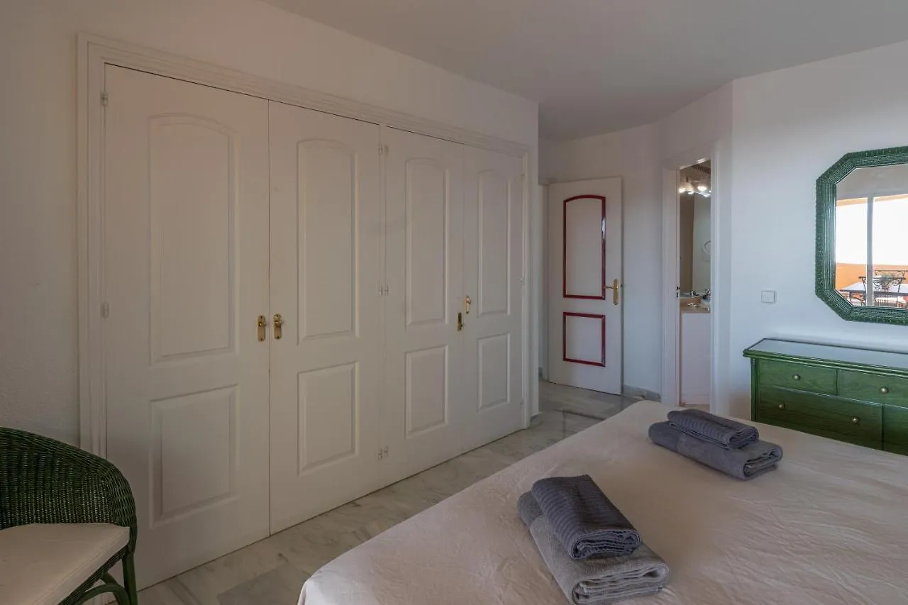 Apartment 3 Bedrooms & Terrace, Swimming Pool - Porton 7 Sitio de Calahonda Spain