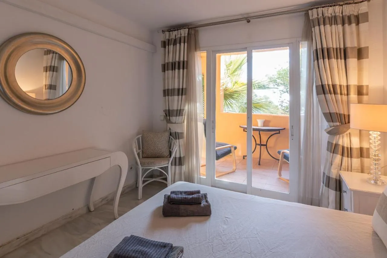 3 Bedrooms & Terrace, Swimming Pool - Porton 7 Sitio de Calahonda Apartment
